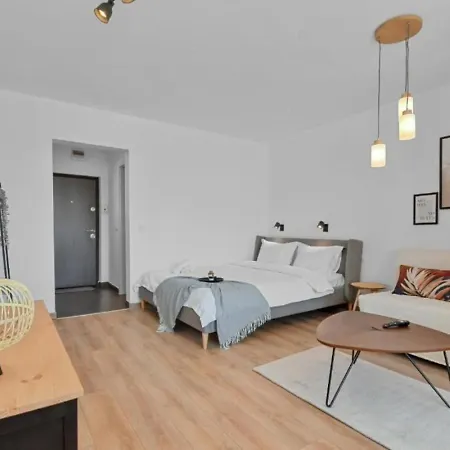 Apartment Serene Retreat - Beautifully Designed Bucharest