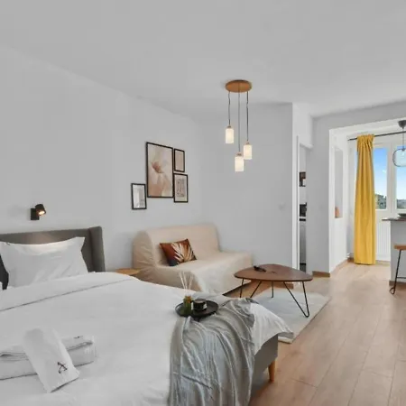 Serene Retreat - Beautifully Designed Apartment