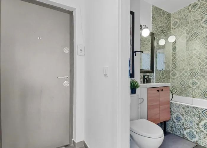 Serene Retreat - Beautifully Designed Apartment